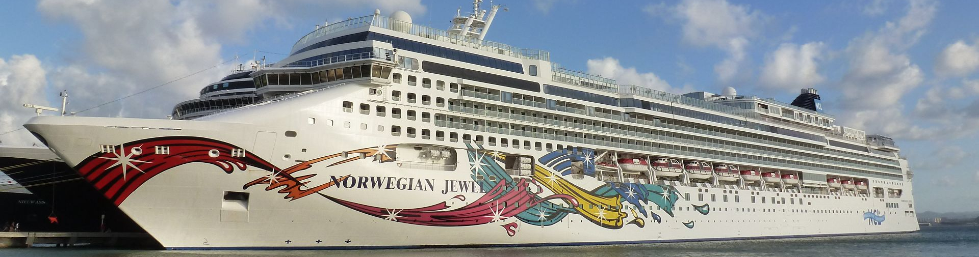 Norwegian Jewel Norwegian Jewel