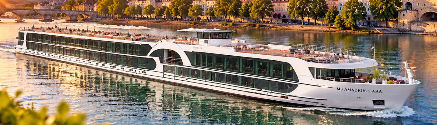 MS Amadeus Cara - FFlusskreuzfahrt im Abendlicht Flussreisen mit der MS Amadeus Cara